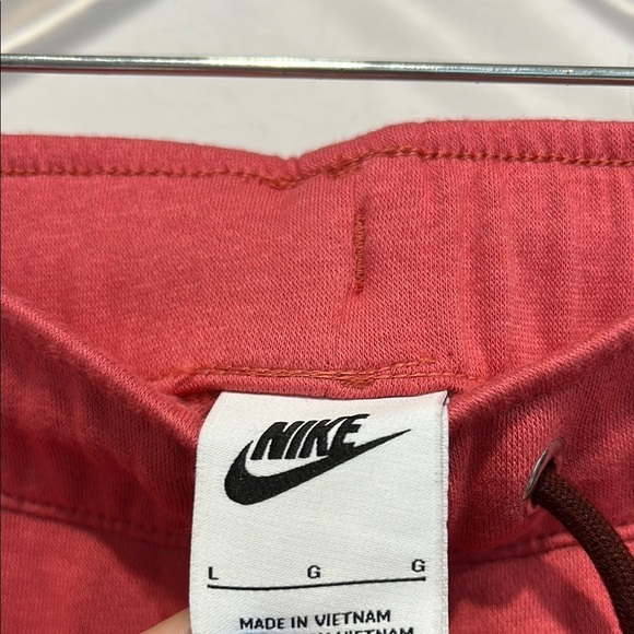 Nike Sportswear Jogger sweatpants pink maroon Sherpa Joggers pants large women’s - Picture 3 of 6